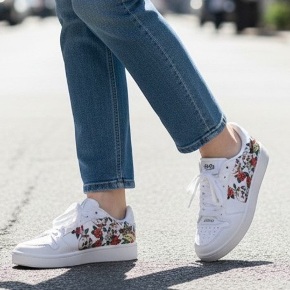 Ed Hardy Women Court T White Skull Rose Tattoo Print Sneakers EH06399101 Size 11